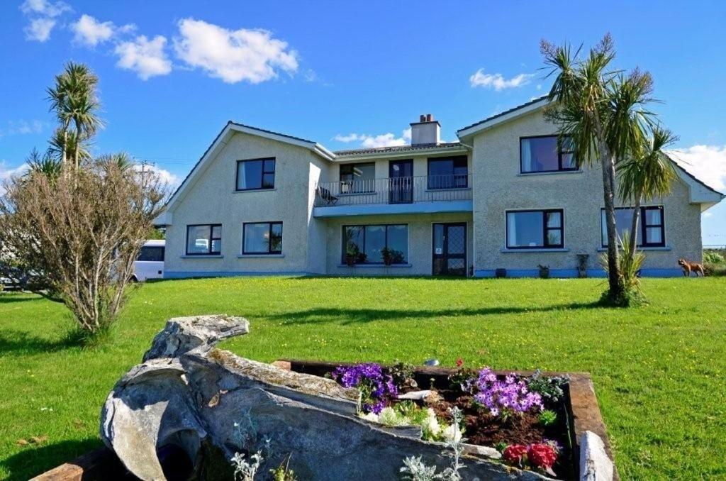 Decourcey'S Hazelbrook Farmhouse B&B Cleggan Екстер'єр фото