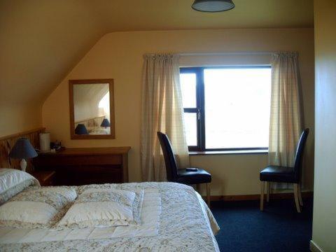 Decourcey'S Hazelbrook Farmhouse B&B Cleggan Екстер'єр фото